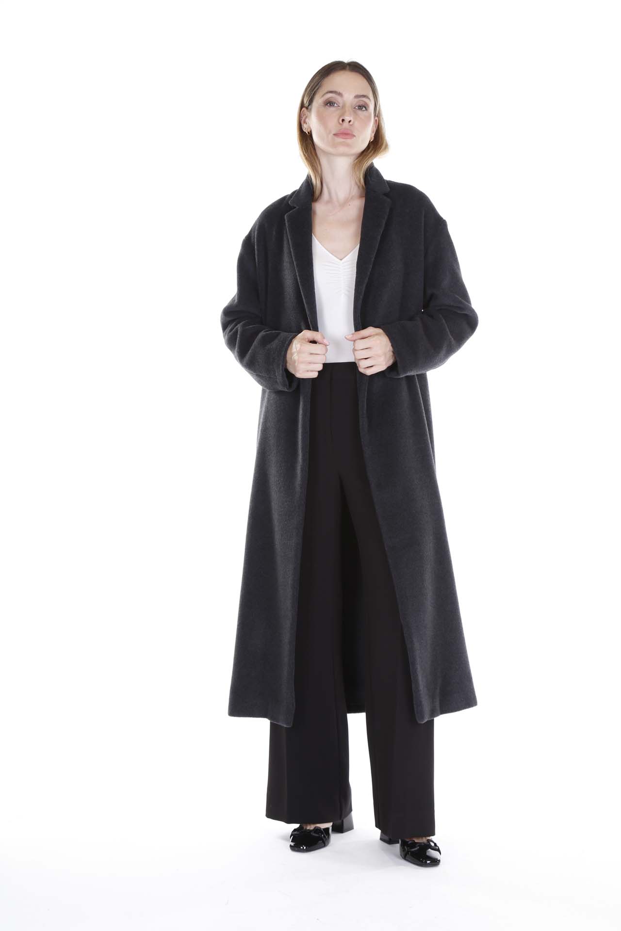 Fabiana Filippi, Cappotto